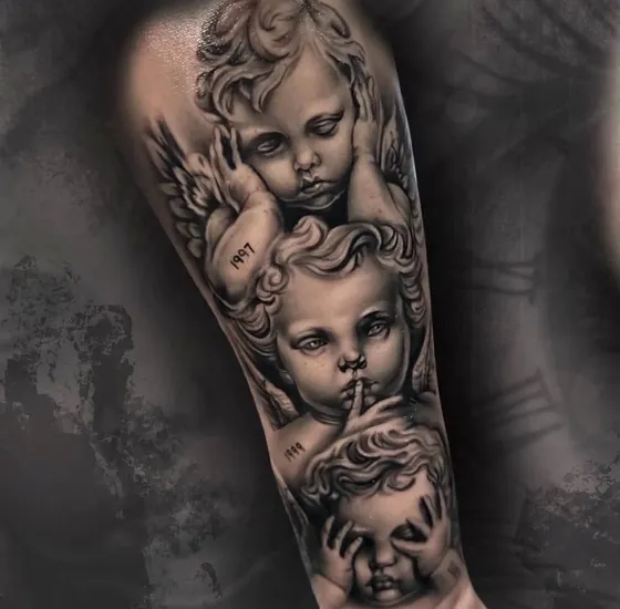 Tattoo udført af Manos Kalinis hos Don't Fear Ink i Næstved